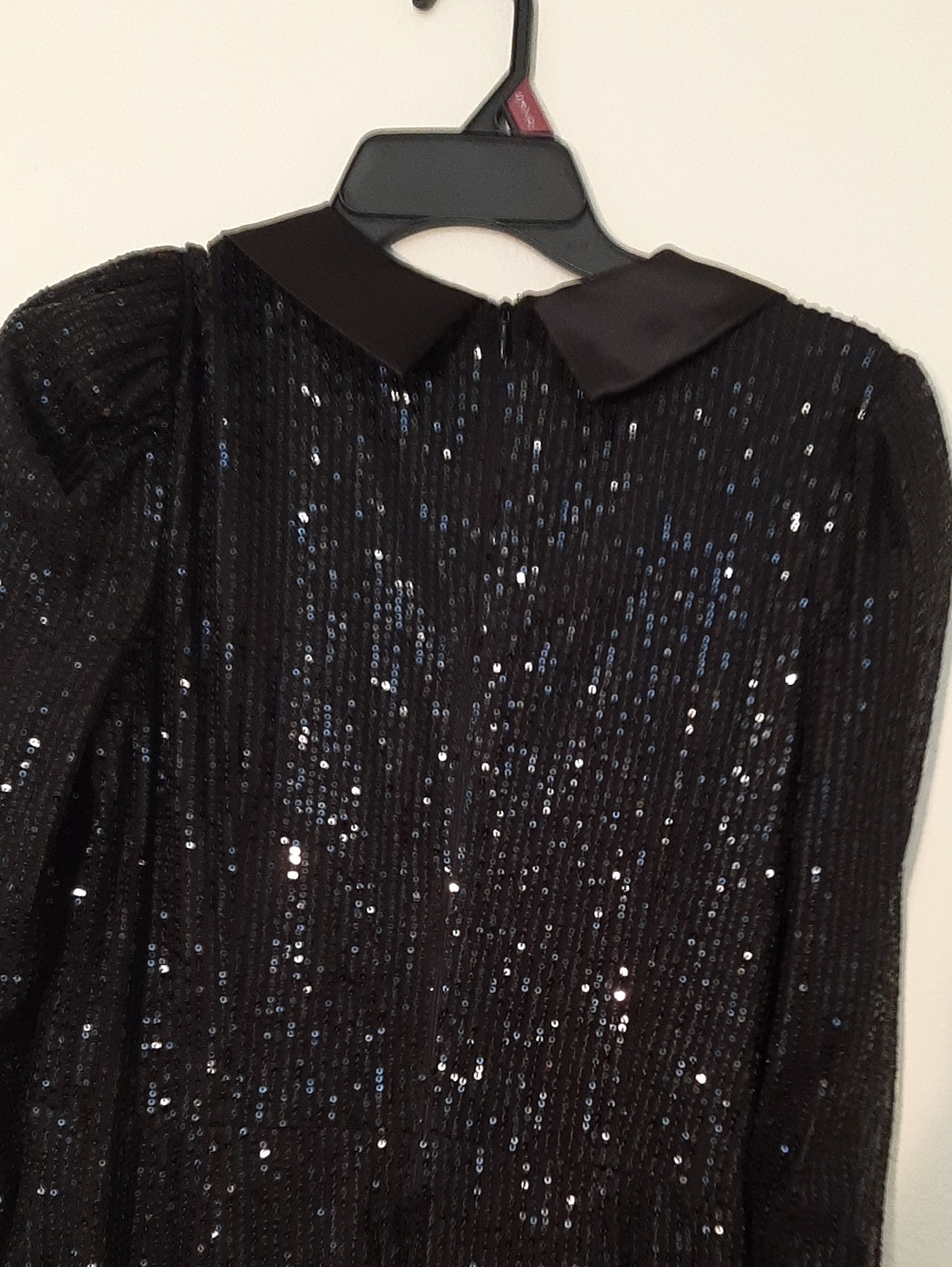 Sequined Jumpsuit With Satin Lapels & Trim. Slight Puffed Sleeve. Sz LG. - Picture 4 of 11